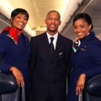 How Much Does A Flight Attendant Earn?